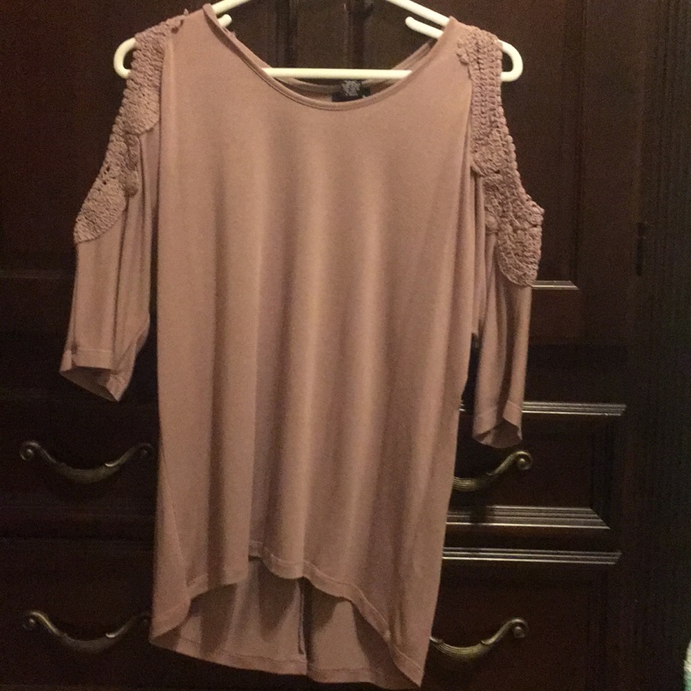 Cute Cold Shoder Top
